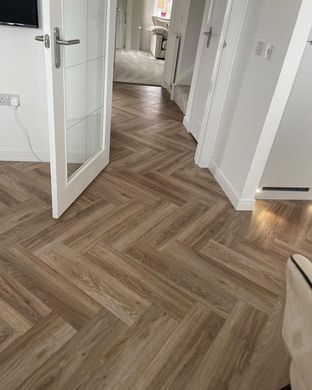 Виниловый пол IVC Roots Herringbone 22229 Blackjack Oak