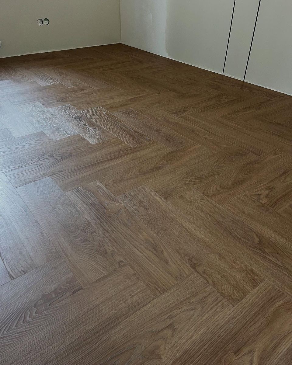 Вінілова підлога IVC Roots Herringbone 51282 Laurel Oak