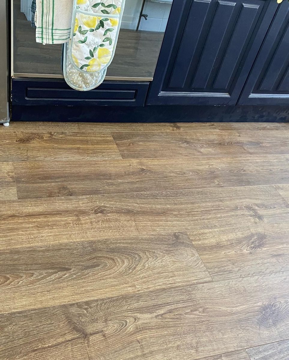 Вінілова підлога Quick Step Bloom 40090 Дуб осінь коричневий