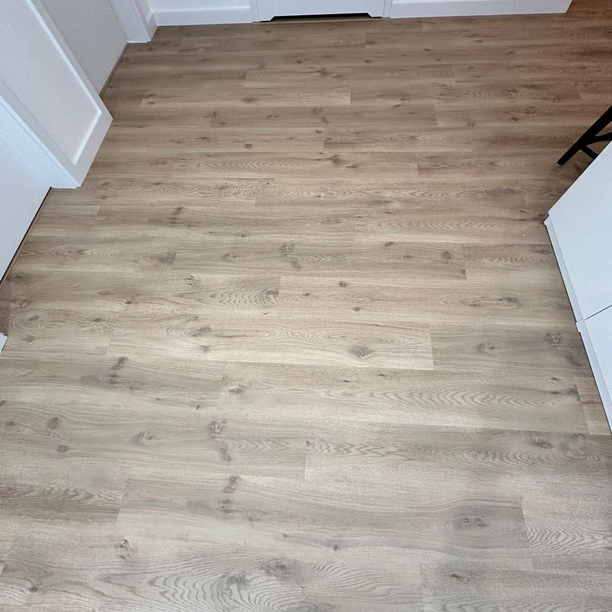 Виниловый пол Quick Step Blos Base 40018 Дуб дрифт бежевый