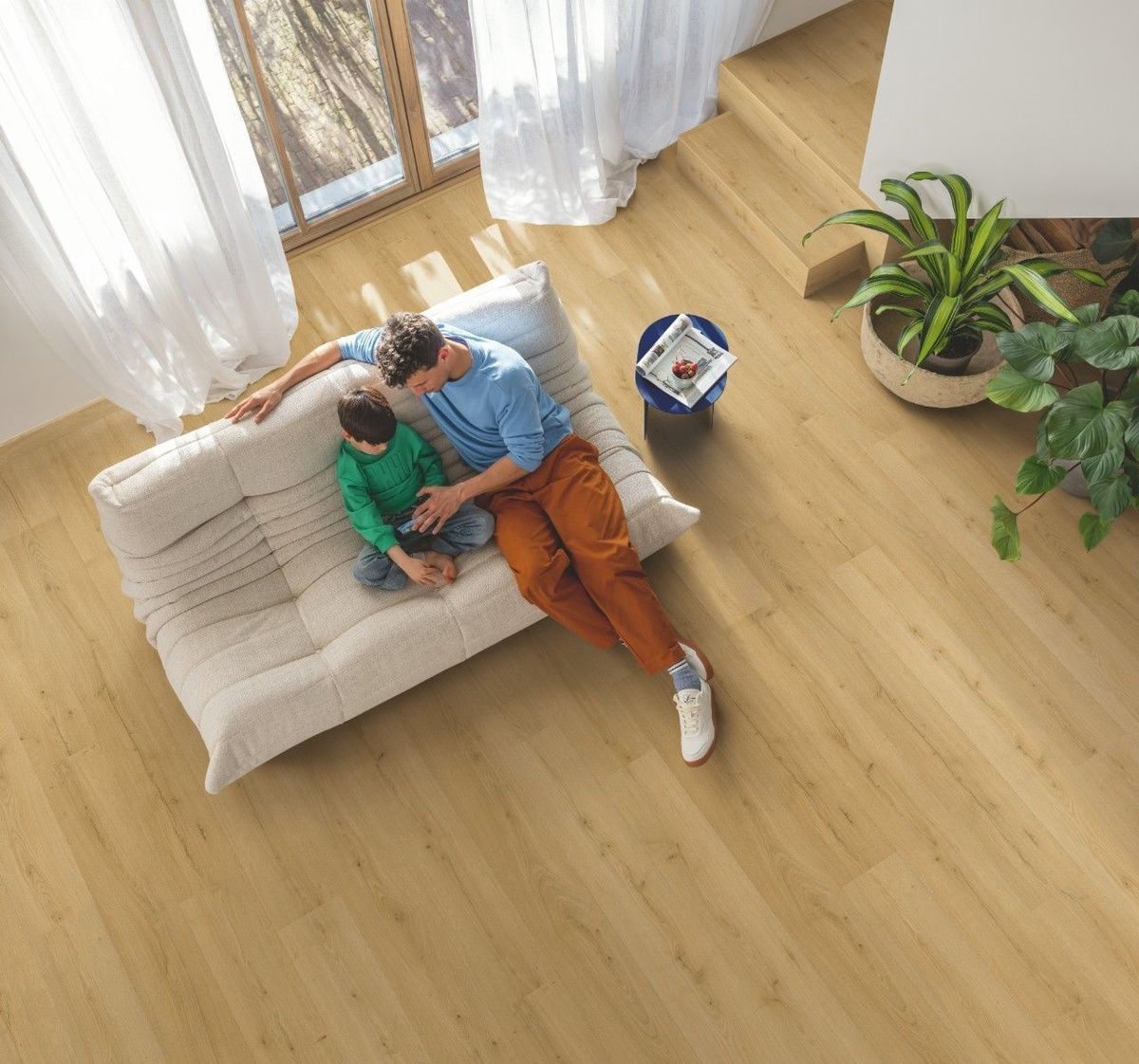 Виниловый пол Quick Step Bloom 40318 Дуб шлифованный медовый