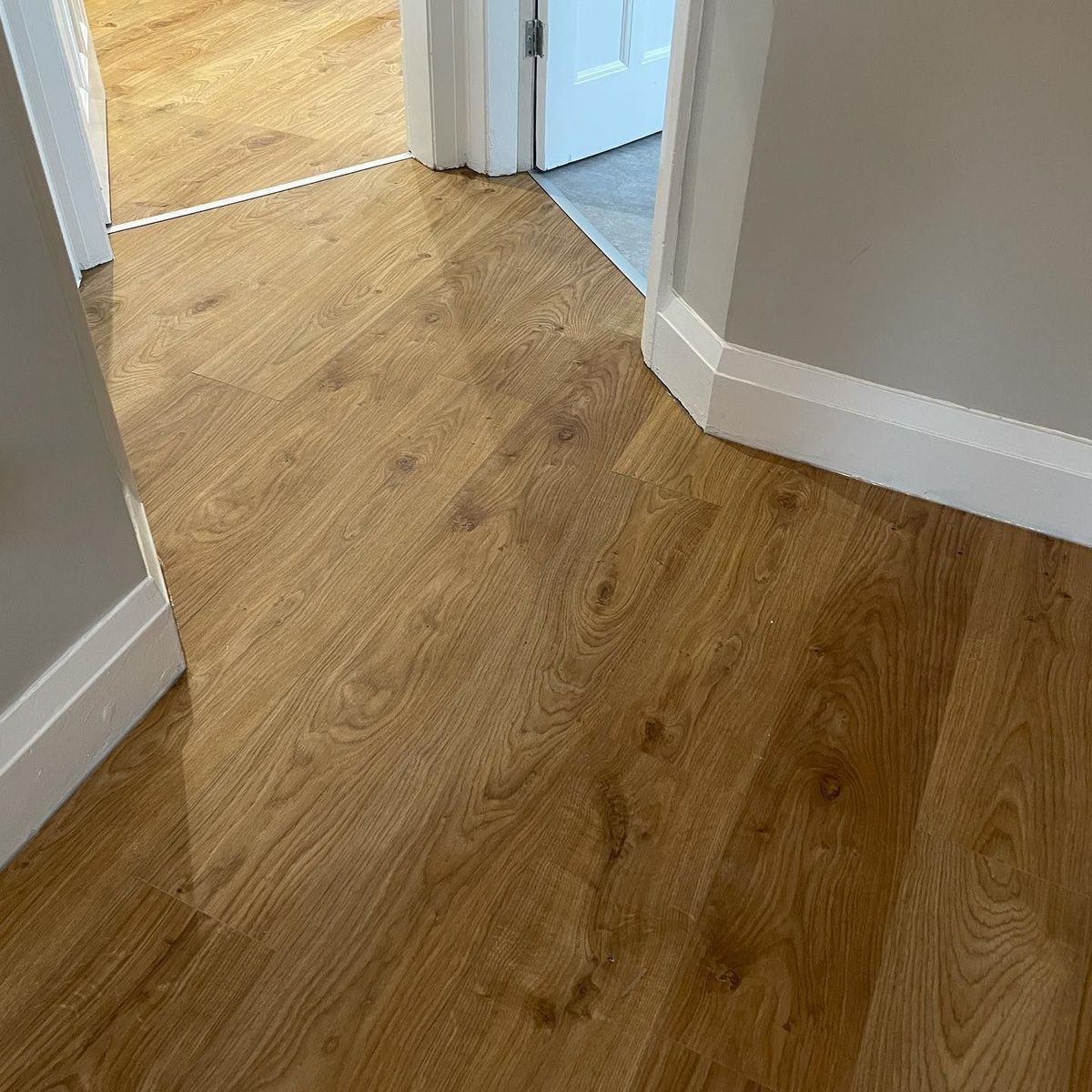 Виниловый пол Quick Step Blos Base 40025 Дуб коттедж натуральный